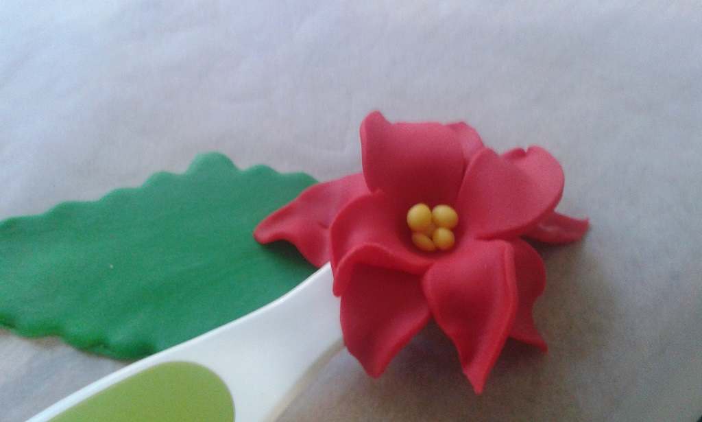 DECORAR TARTAS CON FONDANT
