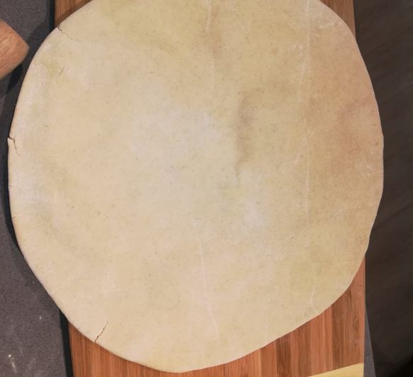 Pizza. Como hacer una masa redonda.